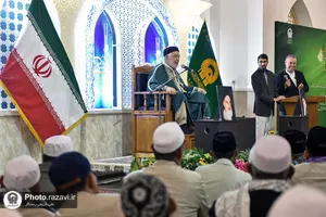 تشرف زائران اندونزیایی به حرم مطهر رضوی