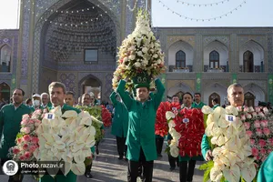 گل آرایی ضریح مطهر رضوی در دهه کرامت