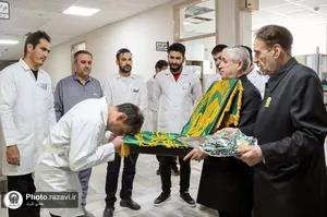 حضور خدام حرم مطهر رضوی در بیمارستان امام زمان (عج) مشهد