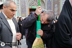 تشرف جمعی از نابینایان به حرم مطهر رضوی