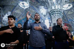 حرم مطهر رضوی در روز شهادت حضرت زهرا سلام&zwnj;الله علیها 
