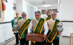 نواخته شدن زنگ مهر رضوی در اولین چهارشنبه امام رضایی ماه رمضان/گزارش تصویری