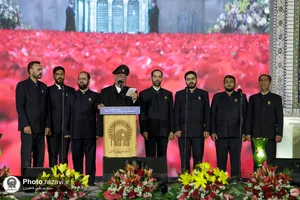 آیین خطبه&zwnj;خوانی شب میلاد امام رضا(علیه&zwnj;السلام) در حرم مطهر رضوی - 2