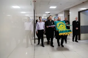 عیادت از مجروحان حادثه بندر شهیدرجایی در فارس/ گزارش تصویری
