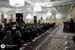 دیدار جمعی از موکبداران دهه آخر صفر با تولیت آستان قدس رضوی
