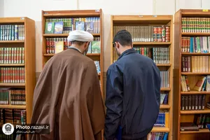 نمایشگاه کتاب در مقبره شیخ طبرسی حرم مطهر رضوی