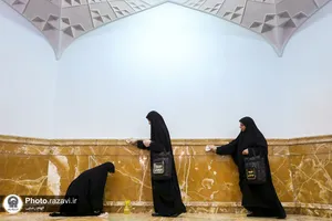 خدمت&zwnj;رسانی خدمه خواهر بارگاه منور رضوی در شب&zwnj;های قدر