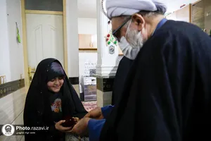 دیدار تولیت آستان قدس رضوی با خانواده شهدا در کرمان