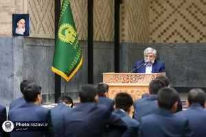 دیدار صمیمی خادمیاران مکبر نوجوان با مدیر عالی حرم مطهر رضوی
