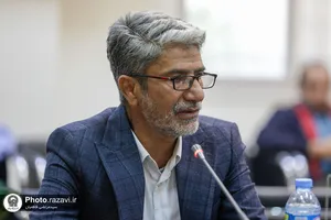 اهدای مدال مهدی بزی به آستان قدس رضوی