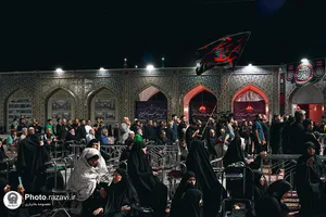 عزاداری زائران عرب&zwnj;زبان در حرم مطهر رضوی