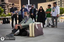 اجرای تئاتر خیابانی در هوای حرم بمان در شهر امام رئوف