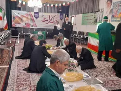 آیین بسته‌بندی نبات متبرک توسط جمعی از خادمان در حرم مطهر رضوی برگزار شد