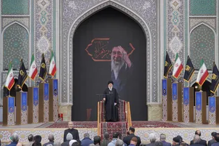 آخرین نماز جمعه سال ۱۴۰۴ در حرم مطهر رضوی