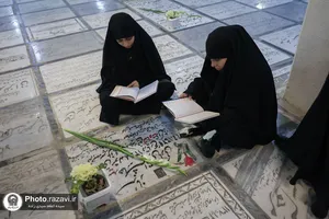 آیین غبارروبی مزار شهدای مدفون در حرم مطهر رضوی-1