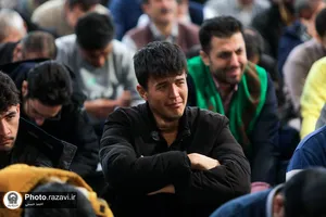 قرائت دعای ندبه در حرم مطهر رضوی