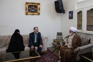 دیدار تولیت آستان قدس رضوی با خانواده جانبازان و ایثارگران