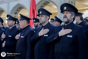 عزاداری خادمان حرم&zwnj; مطهر رضوی در صبح شهادت امام حسن عسکری علیه&zwnj;السلام