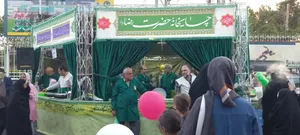 شمیم چایخانه و پرچم متبرک رضوی در نماز جمعه این هفته تهران پیچید