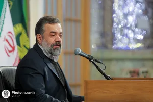 قرائت دعای ندبه در حرم مطهر رضوی
