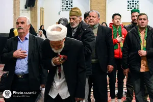 تشرف ٣٠٠ زائر اولی به حرم مطهر رضوی
