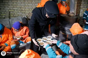 حضور خدام حرم مطهر رضوی در جمع نیروهای خدمت&zwnj;رسان شهر مشهد