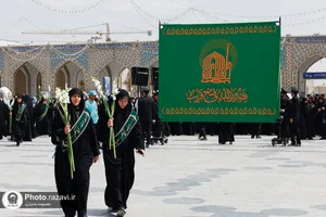 گلباران حرم مطهر رضوی در روز میلاد حضرت معصومه سلام الله علیها