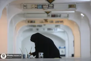 رنگ آمیزی قبور شهدای مدفون در بهشت ثامن&zwnj;الائمه حرم مطهر رضوی