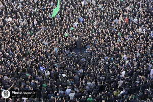 آیین چهارپایه خوانی روز شهادت امام رضا علیه&zwnj;السلام در حرم مطهر رضوی