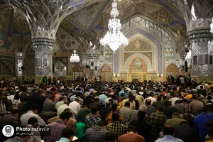 مناجات خوانی سحر&zwnj;گاهی ماه مبارک رمضان در حرم مطهر رضوی