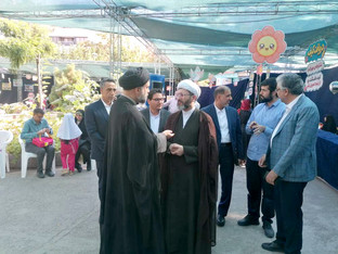 بازدید مدیران آستان قدس رضوی از روند خدمت‌رسانی و توزیع اقلام آموزشی نوآموزان مهدالرضا (ع)
