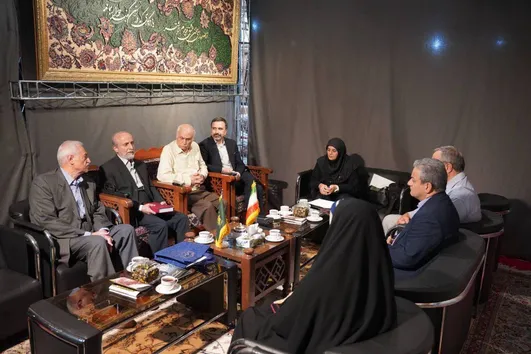 از تجلیل قالیباف پیش‌کسوت خراسانی تا بازدید مدیران ارشد کشوری از غرفه شرکت فرش رضوی