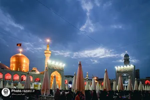 حرم مطهر رضوی در شب اربعین حسینی 