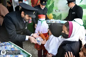 توزیع صبحانه گرم در مدرسه دخترانه شهید مدیری مشهد