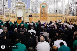 نشست تحلیلی وقایع اخیر کشور در حرم مطهر رضوی