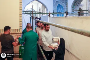 توزیع 70هزار پرس غذا به مناسبت عید غدیر در حرم مطهر رضوی