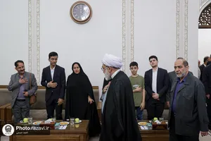 دیدار دانش&zwnj;آموزان افتخارآفرین تیم ملی المپیاد هوش مصنوعی با تولیت آستان قدس رضوی