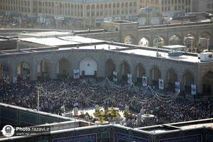 اقامه نماز عید سعید فطر در حرم مطهر رضوی - 2