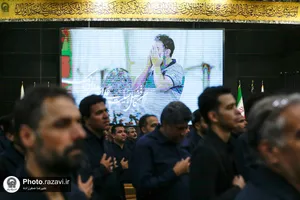 آیین اذن خدمت خادمان افتخاری دفاتر امانات حرم مطهر رضوی