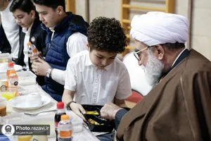 حضور تولیت آستان قدس رضوی در ضیافت افطاری فرزندان معظم شهدا