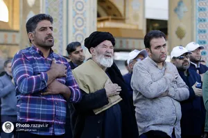 عزاداری خادمان حرم&zwnj; مطهر رضوی در صبح شهادت امام حسن عسکری علیه&zwnj;السلام
