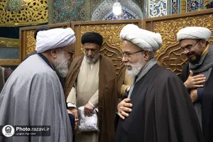 غبارروبی ضریح منور رضوی