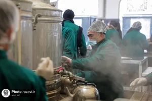 حضور جمعی از ذاکران اهل بیت در چایخانه حضرت رضا(علیه&zwnj;السلام)