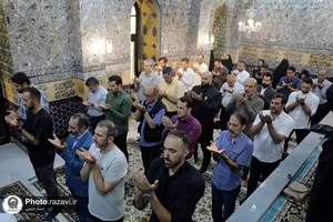 خدمت جمعی از ورزشکاران در چایخانه حضرت