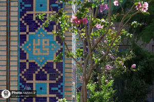 نقش نام پیامبر اکرم در حرم مطهر رضوی