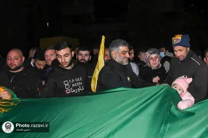 حضور خدام و پرچم گنبد حرم مطهر رضوی در محل شهادت سیدحسن نصرالله