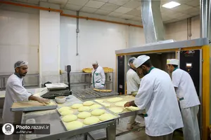 راه&zwnj;اندازی نانوایی مهمانسرای حضرت رضا(علیه&zwnj;السلام)