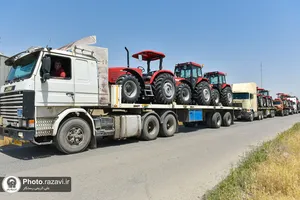 ورود اولین گروه از ماشین آلات کشاورزی جدید به مزرعه نمونه
