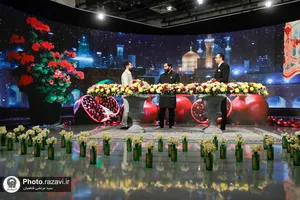 ضبط برنامه تلویزیونی شب یلدا در حرم مطهر رضوی