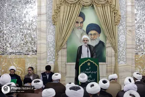 نشست جمعی از اساتید و فضلای حوزه علمیه خراسان با تولیت آستان قدس رضوی